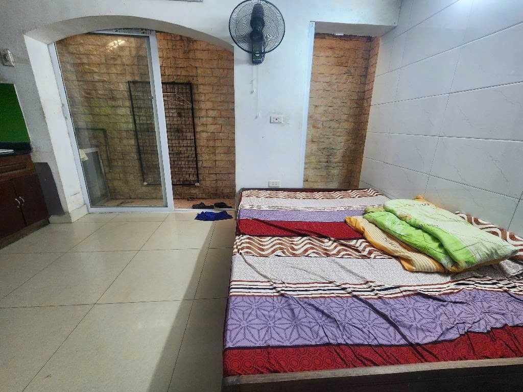 Nhà gần phố Nguyễn Văn Cừ, sổ 58m², MT 4,3m, 3 tầng + lửng, 3 phòng ngủ – 5 phút sang phố cổ - ảnh 8