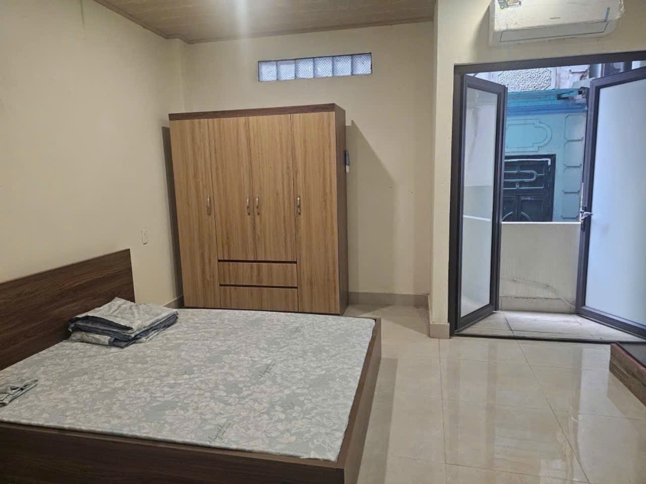 Nhà Ngọc Lâm 55m², 4 tầng, sát mặt phố sầm uất – phòng khép kín đang cho thuê ~30tr/tháng - ảnh 3